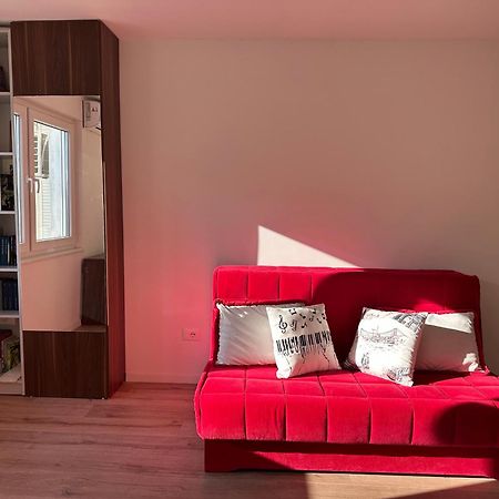 Studio Y Gjakova Экстерьер фото