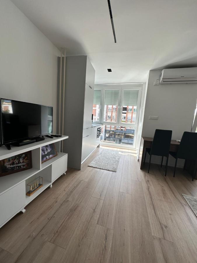Studio Y Gjakova Экстерьер фото